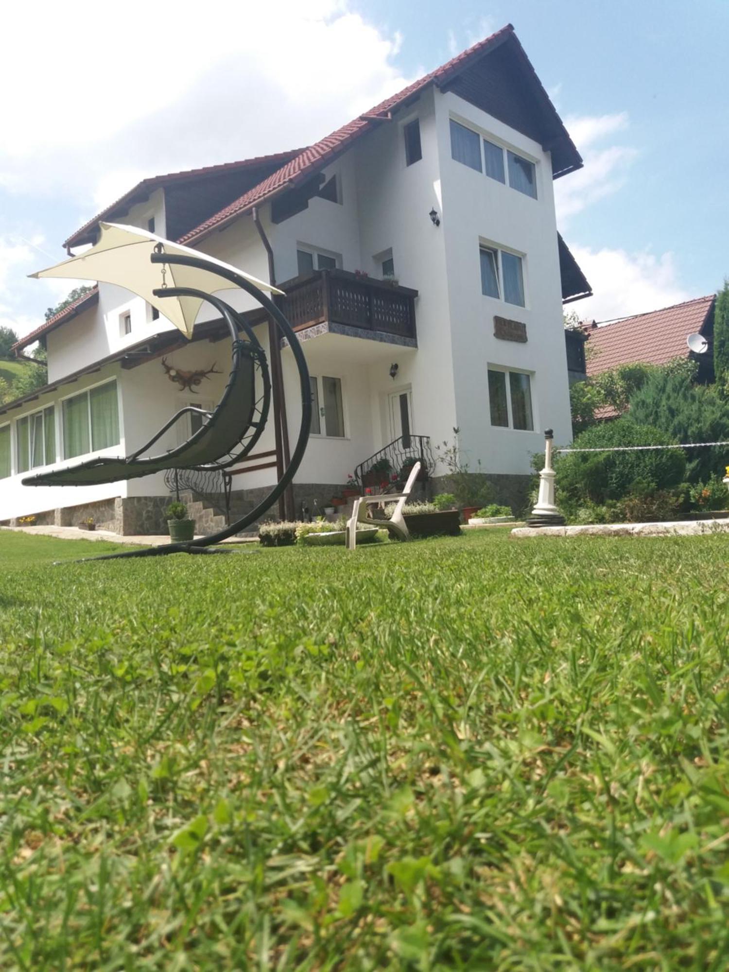 Pensiunea Vladut Bran  Esterno foto